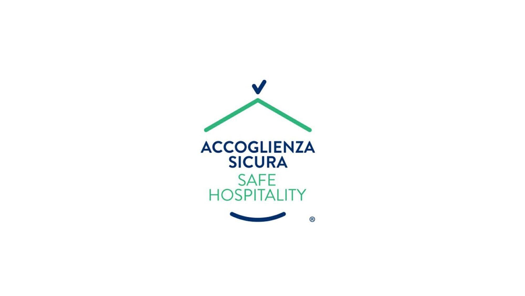 Hotel Azzurro L'Aquila Bagian luar foto