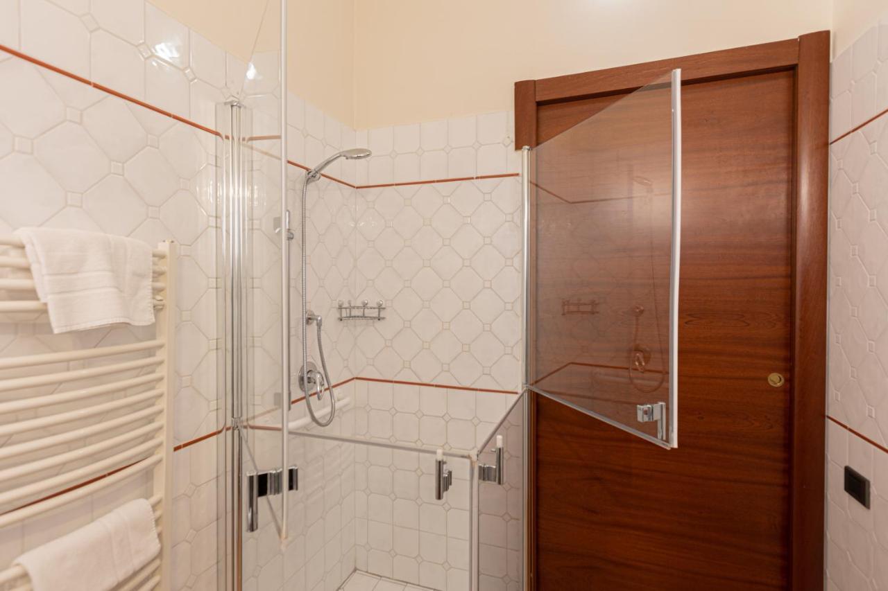 Hotel Azzurro L'Aquila Bagian luar foto