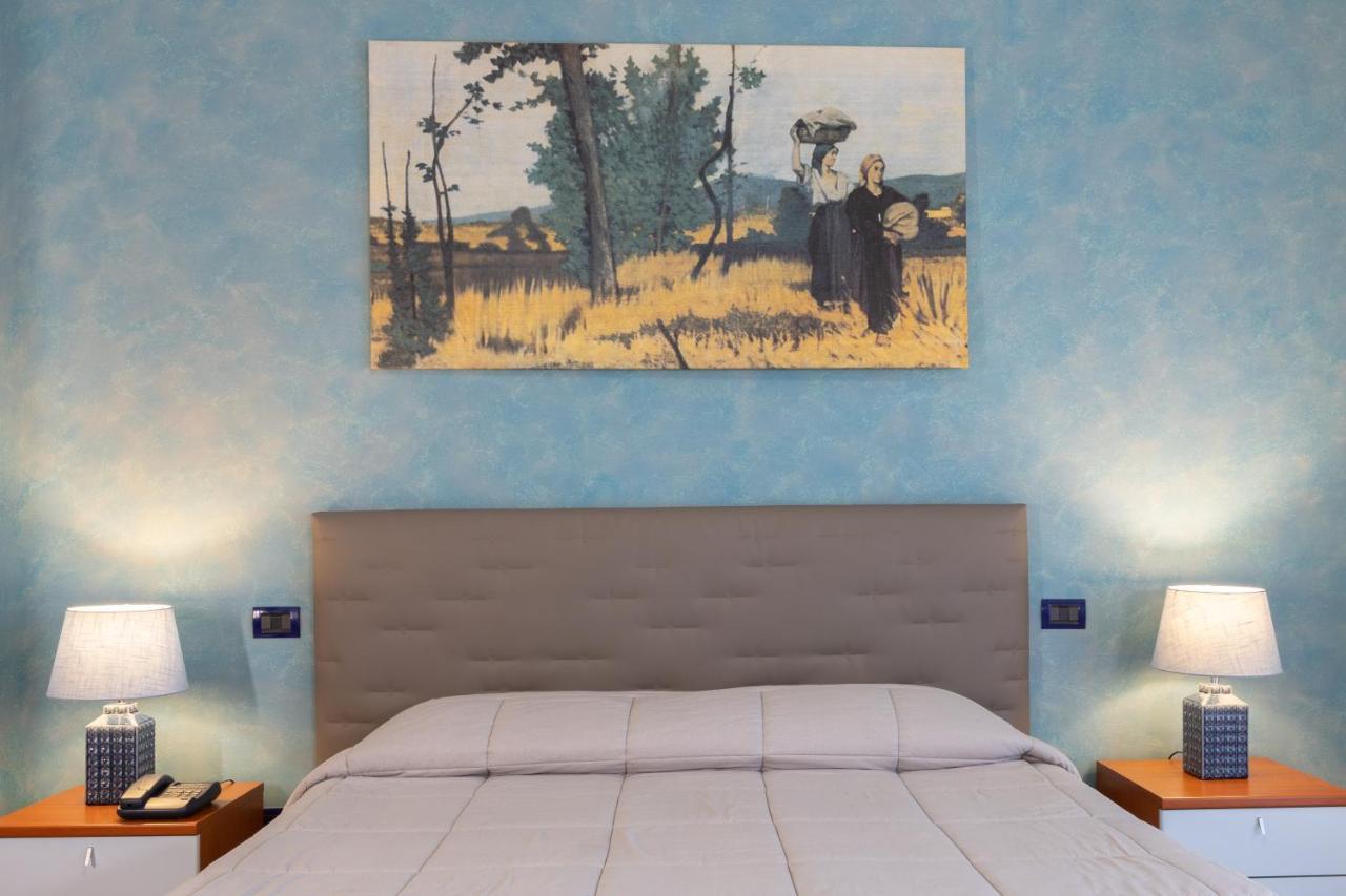 Hotel Azzurro L'Aquila Bagian luar foto