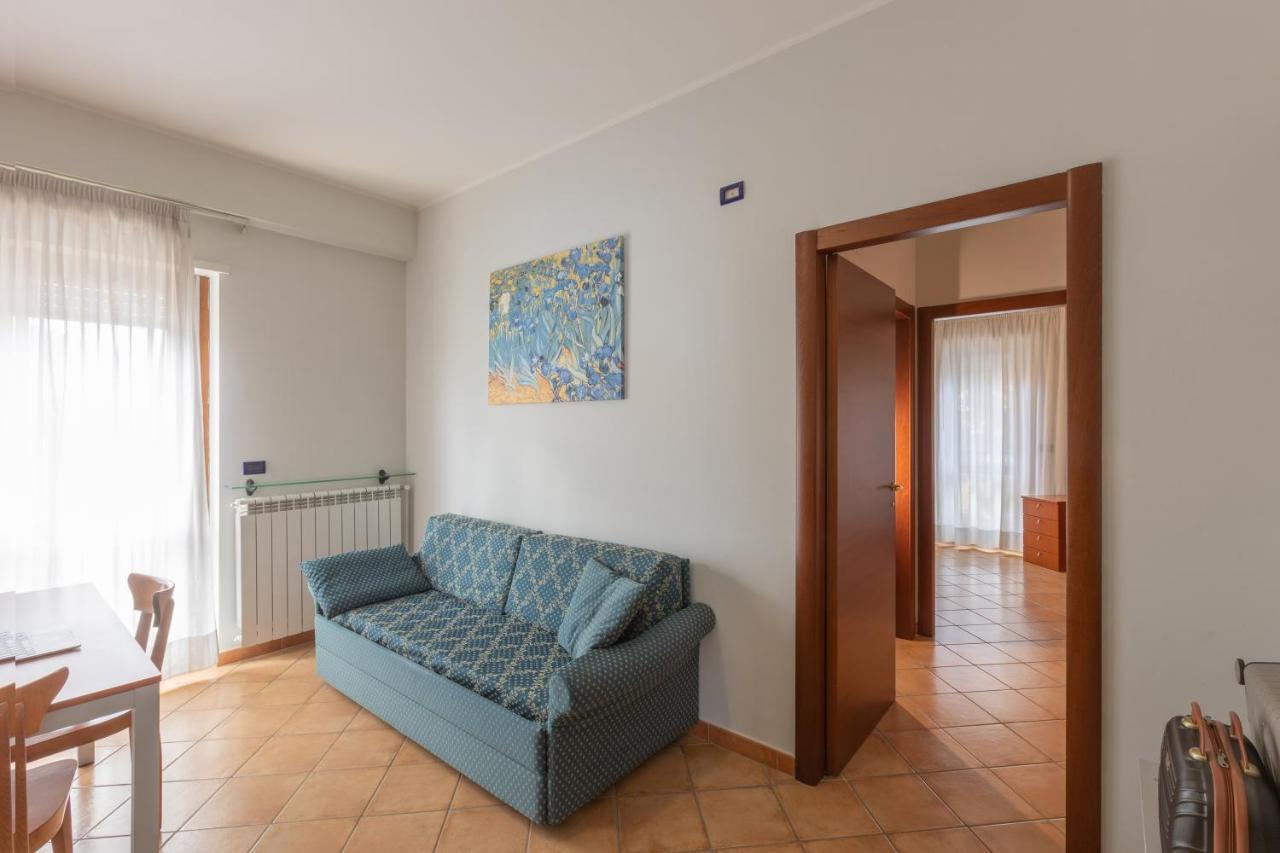 Hotel Azzurro L'Aquila Bagian luar foto