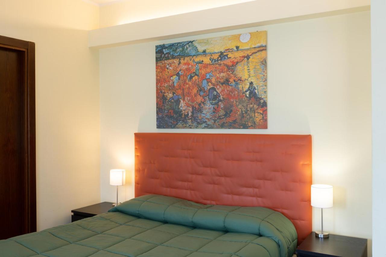 Hotel Azzurro L'Aquila Bagian luar foto