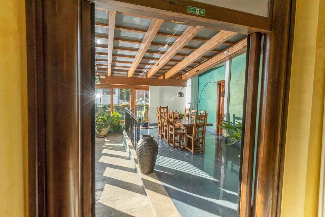 Hotel Azzurro L'Aquila Bagian luar foto